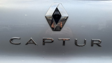 Renault Captur 1.3 TCE 130 BOSE Launch Edition 5dr Petrol Hatchback